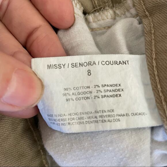 Bandolino Brady tan cropped pants size 8 - Picture 9 of 9